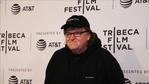 ABD'li yönetmen Michael Moore, Gazze'deki soykırımın güçlü propagandayla gizlendiğini söyl