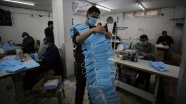 Abluka altındaki Gazze tıbbi maske ve koruyucu kıyafet ihraç ediyor