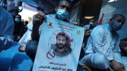 Açlık grevindeki Filistinli tutuklu için Gazze'de destek gösterisi
