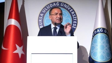 Adalet Bakanı Bozdağ: Türkiye, eninde sonunda yeni bir anayasayı yapacaktır