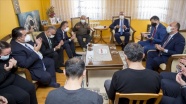 Adalet Bakanı Gül depremzede aileye başsağlığı ziyaretinde bulundu