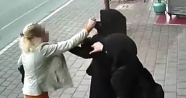 Adana'da tesettürlü kadınlara çirkin saldırı