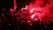 Adana Demirspor'a galibiyet sonrası coşkulu karşılama