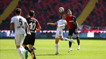 Adana Demirspor, deplasmanda Gaziantep FK'yi 3-0 yendi