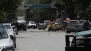 Afganistan'da yola yerleştirilen bomba patladı: 10 ölü