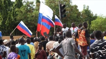 Afrika'da Fransa-Rusya rekabeti, bölgesel istikrarsızlığı derinleştiriyor