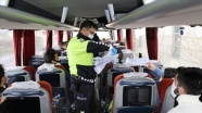 Ağrı'da sahte izin belgesiyle otobüsle yolculuk eden 26 kişiye ceza kesildi