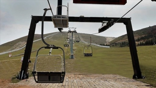 Akdağ Kayak Merkezi yeni kayak sezonuna hazır