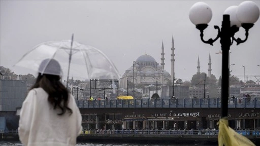 AKOM'dan İstanbul için kuvvetli rüzgar ve sağanak uyarısı