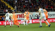 Alanyaspor Fenerbahçe&#039;yi tek golle geçti