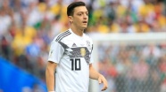 Alman medyasından Mesut Özil&#039;e destek