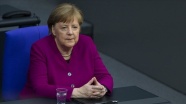 Almanya Başbakanı Merkel, Kovid-19&#039;la mücadelenin yüzyılın görevi olduğunu söyledi