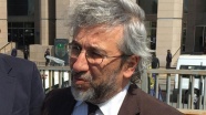 Almanya’dan Can Dündar’a geçici pasaport