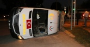 Ambulans ile ticari taksi çarpıştı: 5 yaralı