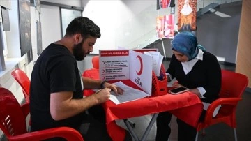 AA personelinden Türk Kızılaya kan bağışı
