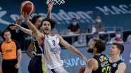 Anadolu Efes ile Fenerbahçe Beko arasındaki play-off final serisinde 3. maç yarın oynanacak