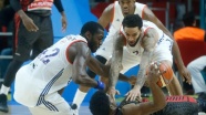 Anadolu Efes ligde 4'te 4 yaptı