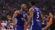 Anadolu Efes seride üstünlük peşinde