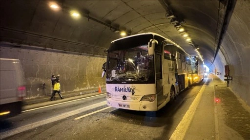 Anadolu Otoyolu'nda zincirleme trafik kazasında 14 kişi yaralandı