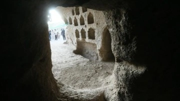 Anadolu'daki ilk kaya mescit olduğu değerlendirilen mağara ziyarete açıldı