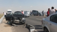 Anız yangını zincirleme trafik kazasına neden oldu