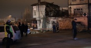 Ankara&#039;da 2 katlı ev çöktü