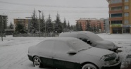 Ankara-Konya karayolu kar yağışı nedeniyle ulaşıma kapandı