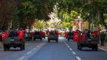 Ankara'da 30 Ağustos Zafer Bayramı dolayısıyla resmi geçit töreni düzenlendi