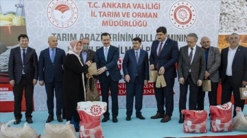 Ankara'da çiftçilere tohum dağıtıldı