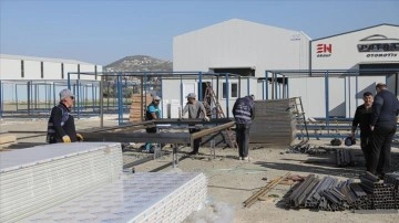 Antakya'nın Erzurumlu kardeş belediyesi "gönül köprüsü"nü konteyner kentle taçlandıra