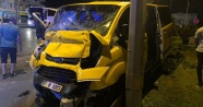 Antalya&#39;da turistler kaza yaptı: 1ölü 7 yaralı