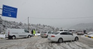 Antalya-Konya karayolunda ulaşım güçlükle sağlanıyor