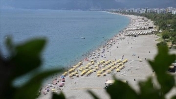 Antalya'da hava sıcaklığının 45 dereceye çıkması bekleniyor