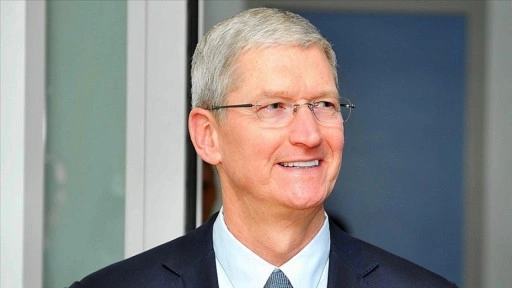 Apple CEO'su Cook, yapay zeka hizmetlerinin entegrasyonu arifesinde Çin'i ziyaret etti