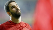 Arda Turan milli takım kariyerini sonlandırdığını açıkladı