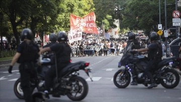 Arjantin'de IMF karşıtı protestoda arbede yaşandı