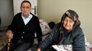 Asırlık çift hastalıktan habersiz Kovid-19&#039;u evlerinde yendi