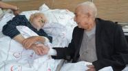 Asker arkadaşları 72 yıl sonra hastane odasında buluştu