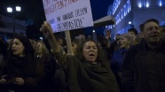Atina'da 'kapalı mülteci kampı' kararı protestosu