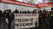 Avusturya'da Afgan sığınmacıların ülkeden gönderilmesine protesto