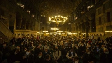 Ayasofya-i Kebir Camii'nde 15 Temmuz şehitleri için mevlit programı