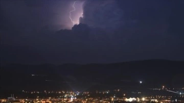 Aydın çevresi ile Muğla'nın kuzey kesimleri için kuvvetli sağanak uyarısı