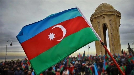 Azerbaycan bağımsızlığını yeniden kazanmanın 33. yılını kutluyor