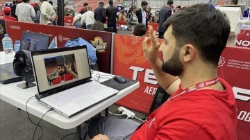 Azerbaycanlı öğrencilerin işaret dilini yazıya çeviren yazılımı TEKNOFEST'te yarışıyor