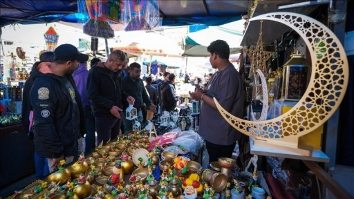 Bağdat’tın tarihi 'Şorca Çarşısı'nda, Ramazan alışverişi hareketliliği