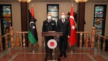 Bakan Akar, Libya Deniz Kuvvetleri Komutanı Tümamiral El Buni'yi kabul etti