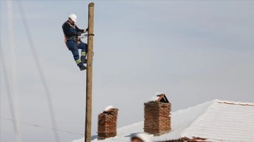 Bakan Dönmez: Isparta'nın kalan 7 köyüne de elektrik verildi