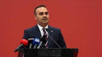 Bakan Kacır, Türkiye'ye yapılan yatırımlara ilişkin değerlendirmelerde bulundu