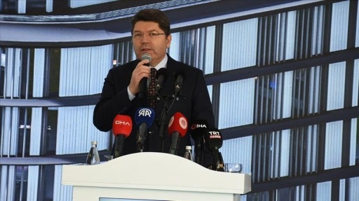 Bakan Tunç: Hiçbir makam veya kişi yargı yetkisinin kullanılmasında mahkemelere talimat veremez