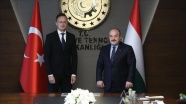 Bakan Varank, Macaristan Dışişleri ve Dış Ticaret Bakanı Szijjarto ile görüştü